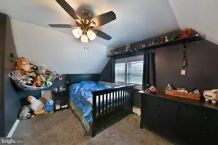 2 Jollybrook Rd, Levittown, PA 19056 - Photo 25