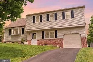2133 Dapple Dr, Warrington, PA 18976 - Photo 1