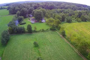 5723 Silo Hill Rd, Doylestown, PA 18902 - Photo 3