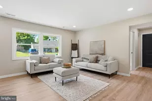 22 Peppermint Rd, Levittown, PA 19056 - Photo 11
