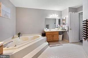 206 Remington Ct, Chalfont, PA 18914 - Photo 17