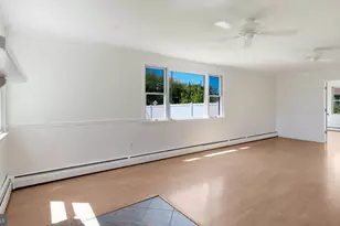7 Indian Creek Dr, Levittown, PA 19057 - Photo 15