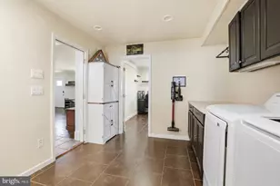 14 Hemlock Rd, Levittown, PA 19056 - Photo 31
