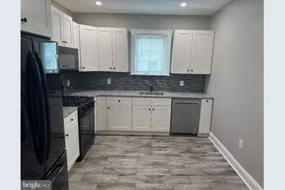130 N Pennsylvania Avenue N, Morrisville, PA 19067 - Photo 3