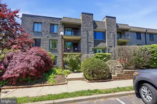 265 E Village Rd, Holland, PA 18966 - Photo 23