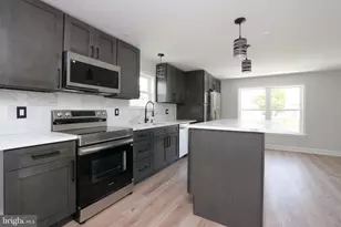 423 Hemlock Ave, Bensalem, PA 19020 - Photo 1