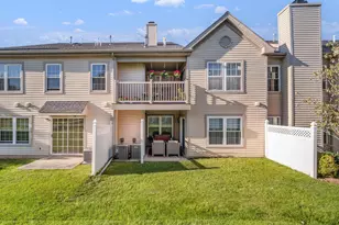 906 Julian Dr W, Warwick, PA 18974 - Photo 23