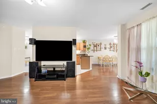 906 Julian Dr W, Warwick, PA 18974 - Photo 15