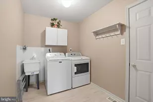 1427 Bentley Dr, Warrington, PA 18976 - Photo 29