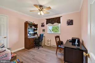 325 Acorn Dr, Warminster, PA 18974 - Photo 17