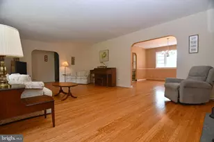 800 Bluebell Rd, Warminster, PA 18974 - Photo 5