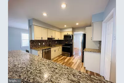 319 Canterbury Court, Newtown, PA 18940 - Photo 5