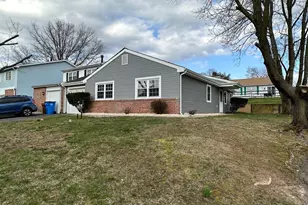 319 Canterbury Ct, Newtown, PA 18940 - Photo 1