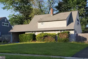 32 Geranium Rd, Levittown, PA 19057 - Photo 1