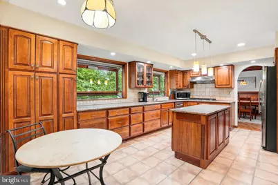 24 Berkley Drive, Yardley, PA 19067 - Photo 5