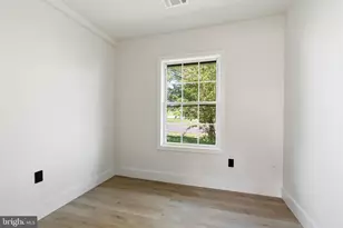 54 Freedom Ln, Levittown, PA 19055 - Photo 21