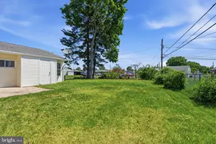 54 Freedom Ln, Levittown, PA 19055 - Photo 21
