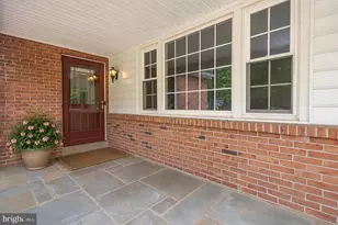 53 Sandywood Dr, Doylestown, PA 18901 - Photo 3
