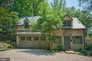 5960 Honey Hollow Rd, Doylestown, PA 18902 - Photo 3