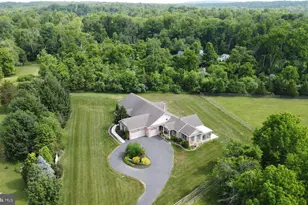 1084 Old School Rd, Quakertown, PA 18951 - Photo 5
