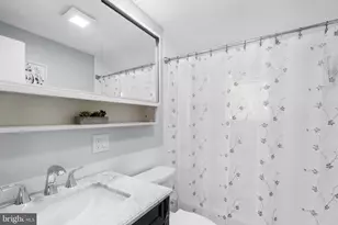 119 Harvest Rd, Levittown, PA 19056 - Photo 23