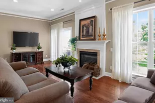 4 Addison Ct, Doylestown, PA 18901 - Photo 9