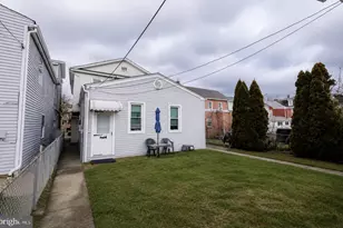 366 Main St, Tullytown, PA 19007 - Photo 3