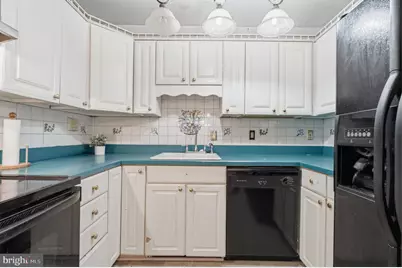 21 Iris Road, Levittown, PA 19057 - Photo 11