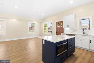 818 Chesterton Rd, Fairless Hills, PA 19030 - Photo 5