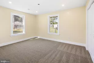 818 Chesterton Rd, Fairless Hills, PA 19030 - Photo 23