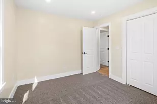 818 Chesterton Rd, Fairless Hills, PA 19030 - Photo 25