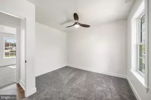 218 Plumbridge Dr, Levittown, PA 19056 - Photo 25