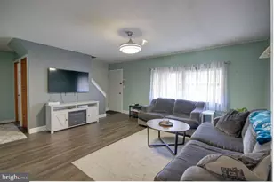 18 Plumtree Rd, Levittown, PA 19056 - Photo 5