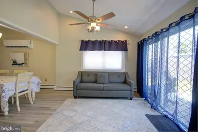 18 Plumtree Road, Levittown, PA 19056 - Photo 13