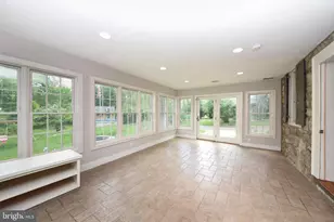 966 Paige Ct, Feasterville-Trevose, PA 19053 - Photo 13