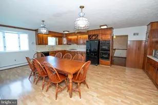 404 Placemont Rd, Fairless Hills, PA 19030 - Photo 17