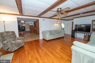 404 Placemont Rd, Fairless Hills, PA 19030 - Photo 25