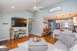 2306 Dixon Ave, Croydon, PA 19021 - Photo 9