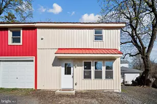 27 E Butler Ave, Chalfont, PA 18914 - Photo 1