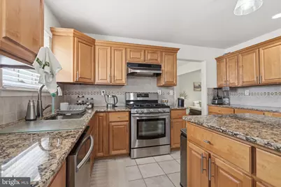 2732 Woodsview Drive, Bensalem, PA 19020 - Photo 11