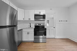 34 E Hendrickson Ave, Morrisville, PA 19067 - Photo 11