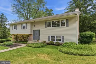 1198 Strathmann Dr, Southampton, PA 18966 - Photo 3