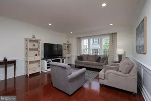 114 Hartzels Ln, Chalfont, PA 18914 - Photo 3