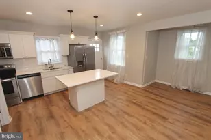 1807 Parkview Ave, Bristol, PA 19007 - Photo 7