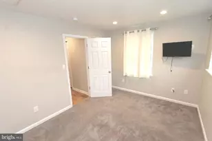 1807 Parkview Ave, Bristol, PA 19007 - Photo 19