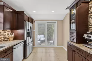 38 Banbury Ct, Southampton, PA 18966 - Photo 9