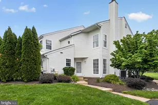 38 Banbury Ct, Southampton, PA 18966 - Photo 1