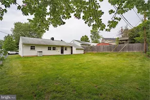 104 Elmwood Rd, Fairless Hills, PA 19030 - Photo 19