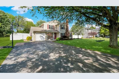 239 Burgundy Lane, Newtown, PA 18940 - Photo 3