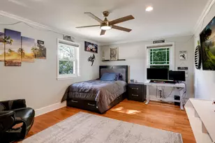 239 Burgundy Ln, Newtown, PA 18940 - Photo 25